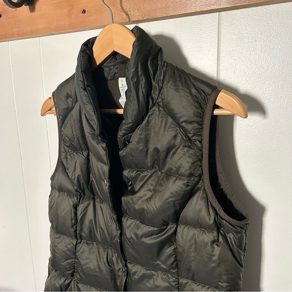 Lululemon down long button up vest - size 8 - Picture 2 of 7